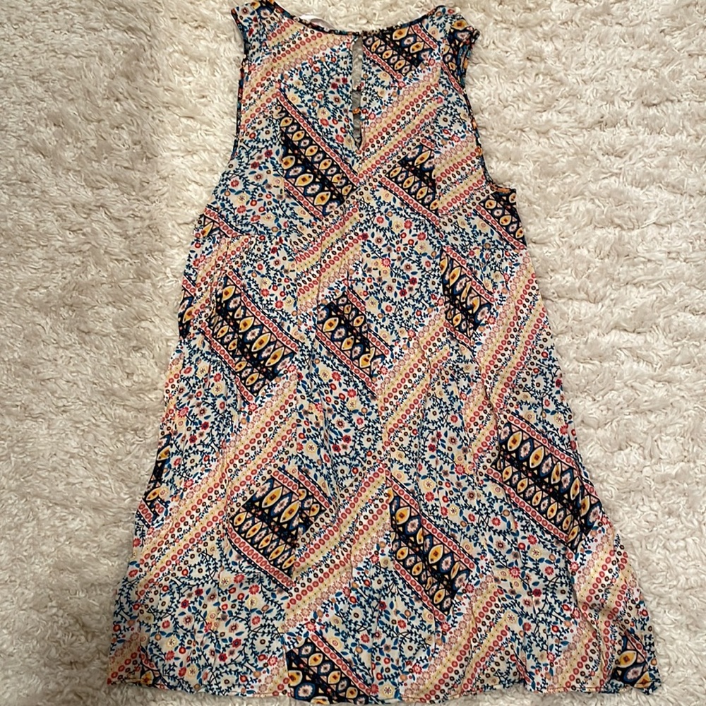 BCBGeneration Shift Dress - Picture 4 of 5